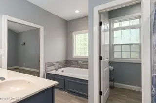 6321 Albatross Drive, New Bern, NC 28560 – photo 22: Primary Bathroom