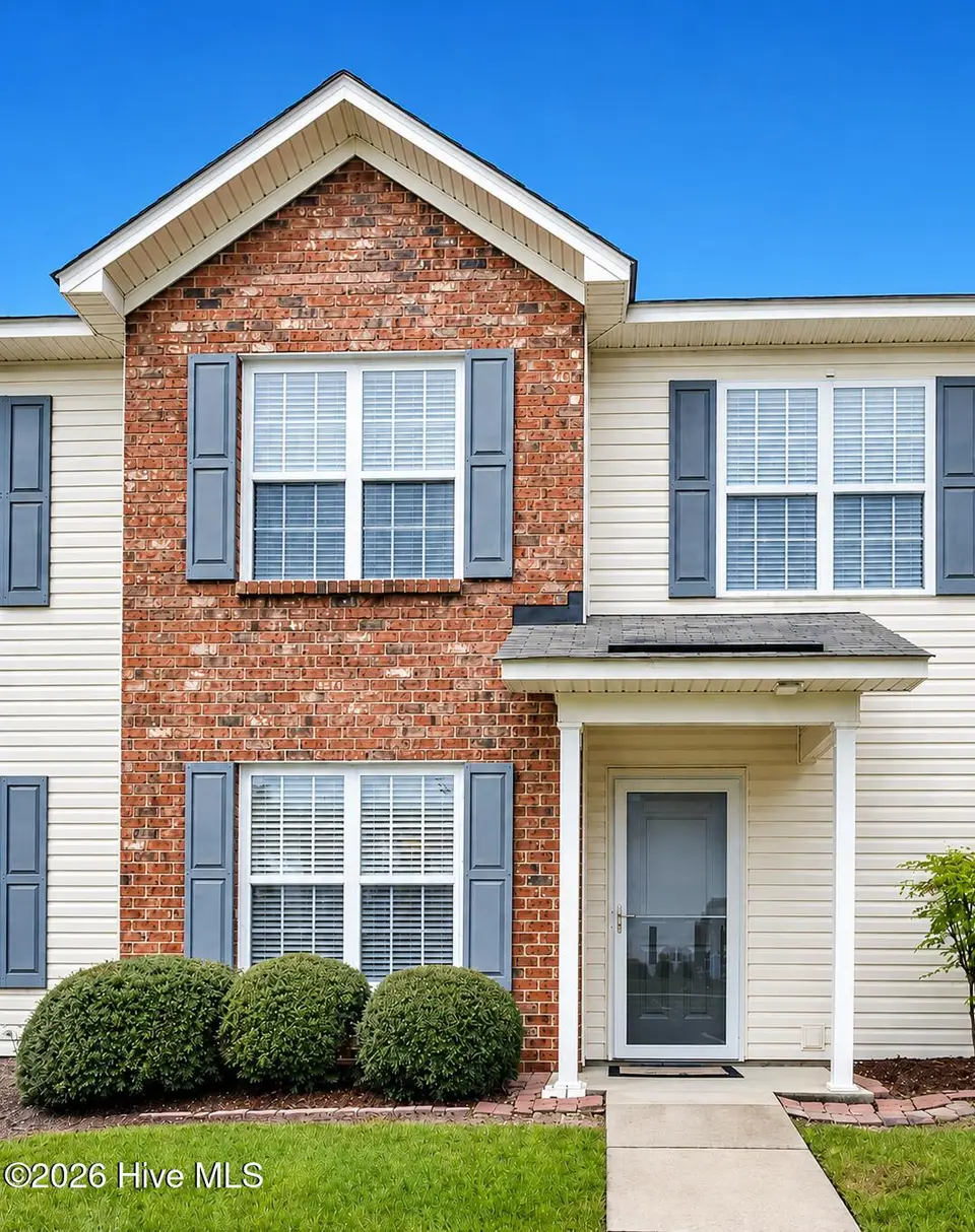 4160 Dudleys Grant Drive F, Winterville, NC 28590 – photo 1 of 17: Front of Home