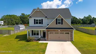 107 Peletier Shores Drive, Peletier, NC 28584 – photo 8: Gorgeous home in Peletier Shores