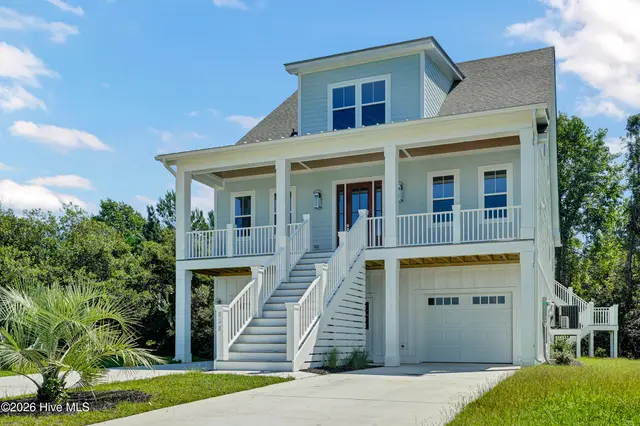 828 Lake Willow Way, Holly Ridge, NC 28445