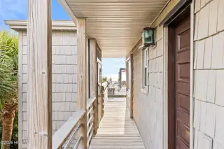 411 S Anderson Boulevard, Topsail Beach, NC 28445 — 3-bedroom home in Topsail Inlet Terrace, Topsail Beach, NC, photo 8 of 53: 004_411_s_anderson_blvd-04_35