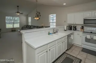 948 Great Egret Circle SW 28d, Sunset Beach, NC 28468 – photo 8: DSC04351