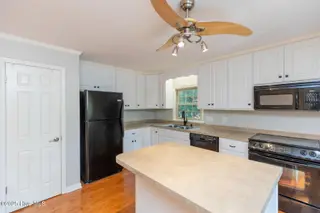 100 Saint Andrews Drive, Pinehurst, NC 28374 – photo 9: kitchen2