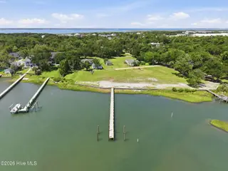 184 2 Lennoxville Point Road, Beaufort, NC 28516 – photo 4: 5-web-or-mls-DJI_20260702113023_0408_D