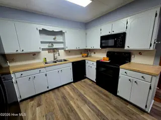 137 NW 9th Street, Oak Island, NC 28465 – photo 4: B1