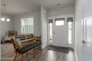 610 Bright Harvest Drive, Maysville, NC 28555 – photo 7: Front Entry hallway