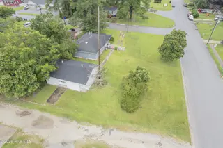 39 Sophia Drive, Jacksonville, NC 28540 — 3-bedroom home in Lakeview Park, Jacksonville, NC, photo 7 of 51: Air
