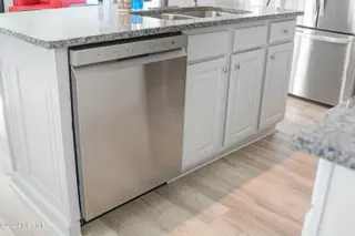 108 Eudora Drive, Newport, NC 28570 – photo 16: Kitchen Cabinet