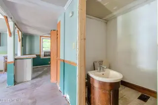 409 S Bodenheimer Street, Burgaw, NC 28425 — 3-bedroom home, Burgaw, NC, photo 20 of 33: 19-web-or-mls-409 S Bodenheimer St-119