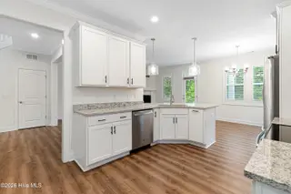 140 Freedom Park Road, Beaufort, NC 28516 – photo 9: Kitchen & Dining Area