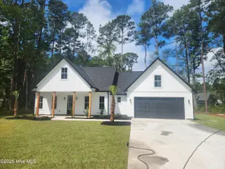 459 Boundary Loop Road NW, Calabash, NC 28467 – photo 2: 20250805_112751