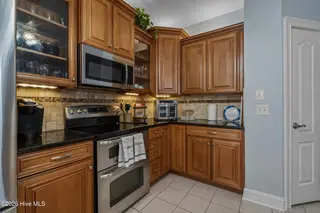 119 Cedar Tree Lane SW, Calabash, NC 28467 – photo 10: Kitchen