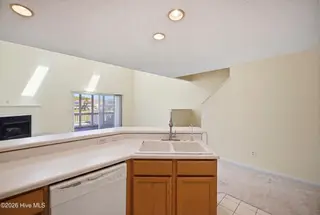 612 Settlers Lane, Kure Beach, NC 28449 – photo 16: 15_612_settlers_ln_013