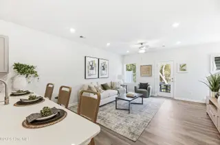 617 Sandy Hollow Drive, Jacksonville, NC 28540 — 4-bedroom townhome in Sandy Hollow Townhomes, Jacksonville, NC, photo 5 of 22: Watercrest_570_Sandy_Hollow-31 (31)