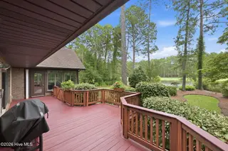 908 Sawgrass Court, New Bern, NC 28560 – photo 11: Spacious deck