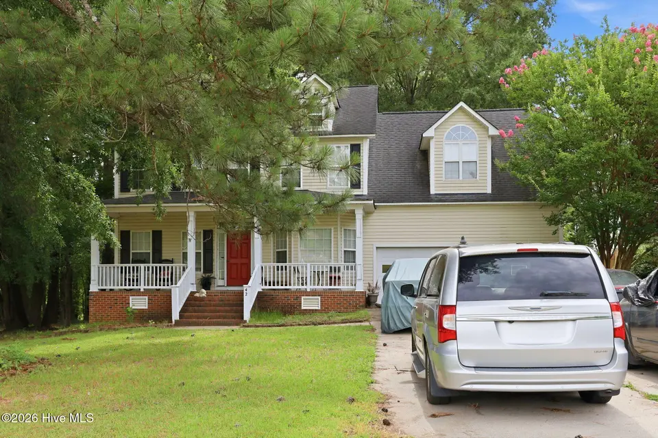 42 Carlton Street, Clayton, NC 27520 – photo 1 of 33: 01