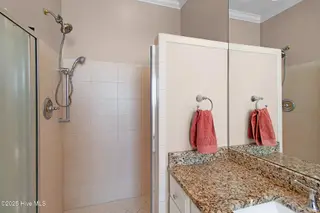 104 S 3rd Street J1 & Slip #55 Atlantic Harbour, Morehead City, NC 28557 – photo 21: Primary bath