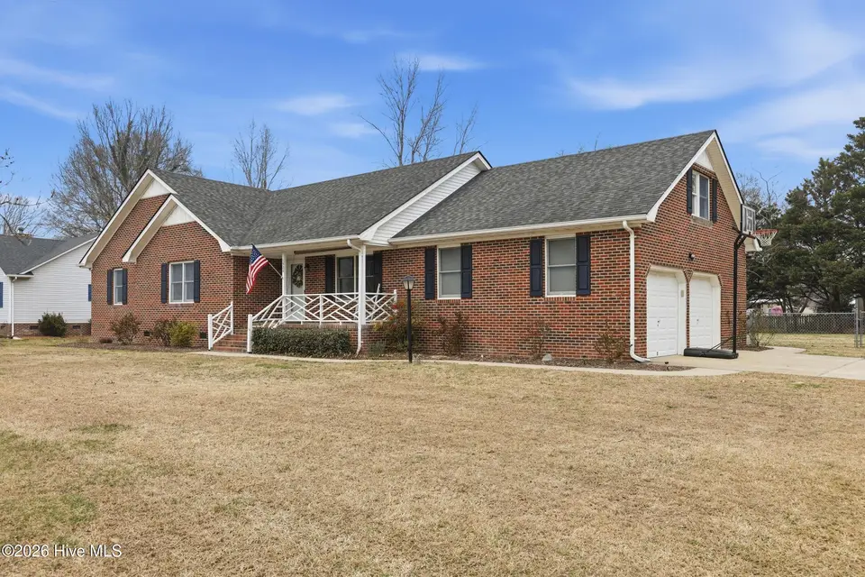 1520 Jones Drive, Elizabeth City, NC 27909 – photo 1 of 62: Front