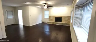 437 Biscayne Drive, Wilmington, NC 28411 — 4-bedroom home in Bayshore Estates, Wilmington, NC, photo 5 of 20: Biscayne fireplace 1