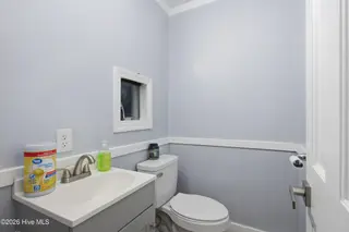 208 Penny Lane, Morehead City, NC 28557 – photo 20: IMG_4135