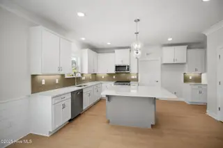 201 Windswept Lane, Beaufort, NC 28516 – photo 8: Kitchen w/ Spacious Island