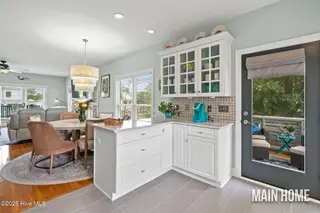 334 NE 48th Street, Oak Island, NC 28465 – photo 12: shniderproductions.com-35