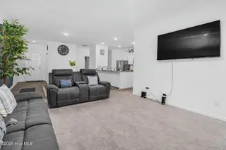 2903 Cliff Court W, Wilson, NC 27893 – photo 7: 009-2903CliffCourtWest-Wilson-NC-27893-S