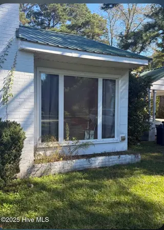 688 Penny Branch Road, Warsaw, NC 28398 — 3-bedroom home, Warsaw, NC, photo 2 of 4: Exterior 1