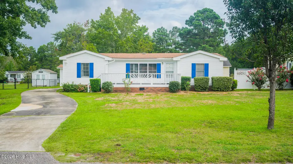 1076 Clubview Lane SW, Calabash, NC 28467 — 3-bedroom manufactured home in Village At Calabash, Calabash, NC, photo 1 of 23
