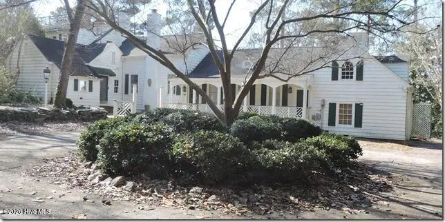2856a Forest Hills Loop SW, Wilson, NC 27893 – photo 1 of 58: Main
