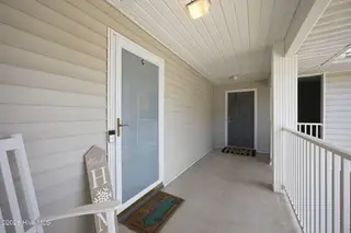 2223 Locksley Woods Drive G, Greenville, NC 27858 – photo 2: 6-web-or-mls-bls_0004