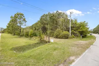 611 Becton Road, Havelock, NC 28532 – photo 12: 7-web-or-mls-0C0A8496