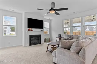 7403 Julius Drive NE, Leland, NC 28451 – photo 12: 12_living room