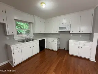 2010 Westwood Drive, Kinston, NC 28504 – photo 8: IMG_3166