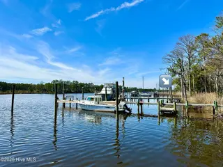 5514 Gondolier Drive, New Bern, NC 28560 – photo 10: 5514 Gondolier Dr.