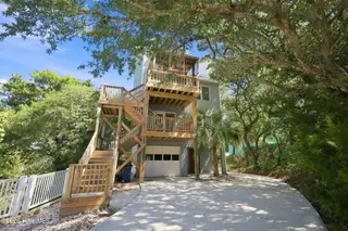 101 Wyndward Court, Emerald Isle, NC 28594 – photo 4: 101 Wyndward Court