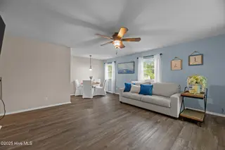 210 Glenburnie Drive, New Bern, NC 28560 – photo 10: 28-web-or-mls-DSC_4369