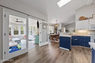 216 Pinewood Drive, New Bern, NC 28562 – photo 12: 26-web-or-mls-0C0A6964
