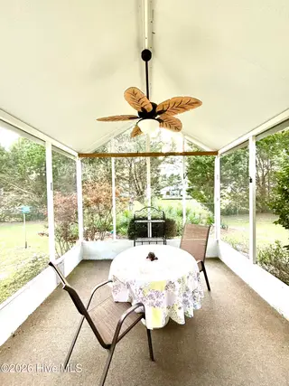 302 Appaloosa Court, Swansboro, NC 28584 – photo 7: IMG_0565
