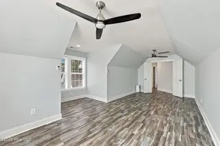 1931 Kingfisher Drive, Morehead City, NC 28557 — 3-bedroom home in Brooke Woods, Morehead City, NC, photo 21 of 40: 1931 Kingfisher Dr
