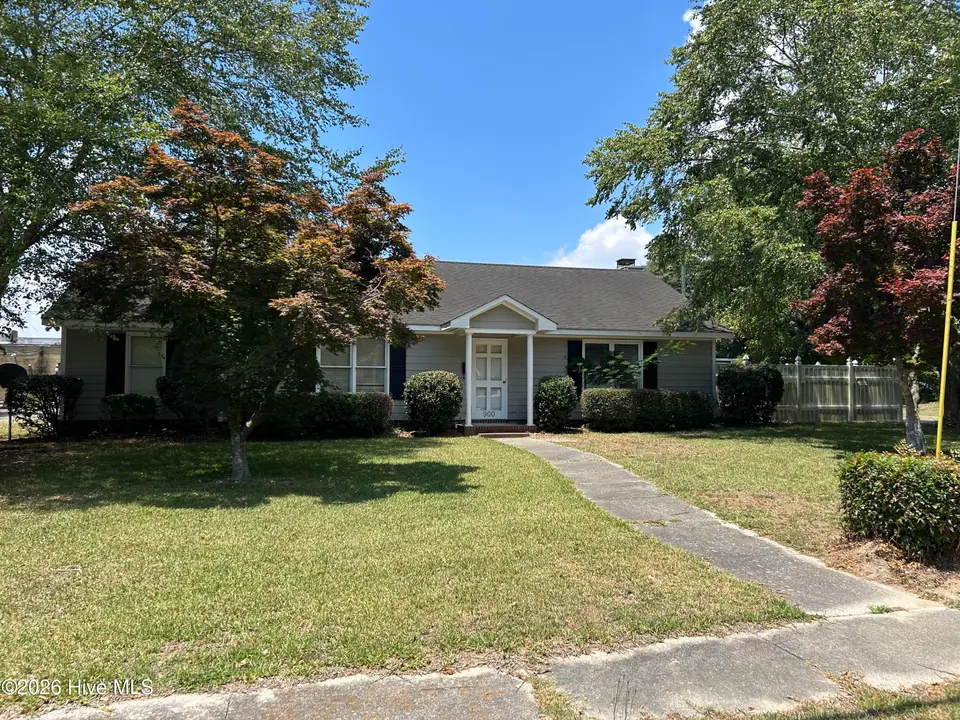 900 Oriental Avenue, Kinston, NC 28504 – photo 1 of 19: IMG_8146
