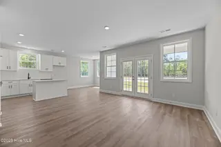 1001 Tawney Trace, New Bern, NC 28562 – photo 9: 27-web-or-mls-DSC_2694