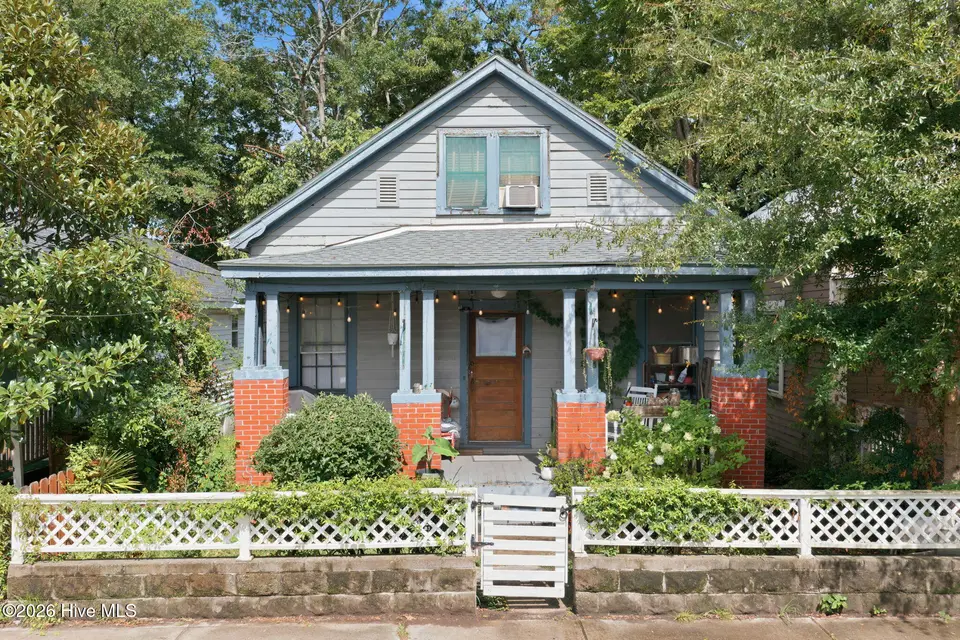 205 S 13th Street, Wilmington, NC 28401 – photo 1 of 46