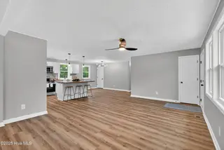 206 Regalwood Drive, Jacksonville, NC 28546 – photo 15: Living Room