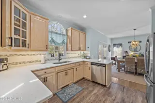 504 Blackledge Circle, Trent Woods, NC 28562 – photo 15: 33-web-or-mls-0C0A5141