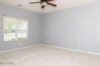 6600 Dorrington Drive, Wilmington, NC 28412 — 4-bedroom home in Lords Creek, Wilmington, NC, photo 16 of 33: 6600Dorrington_063