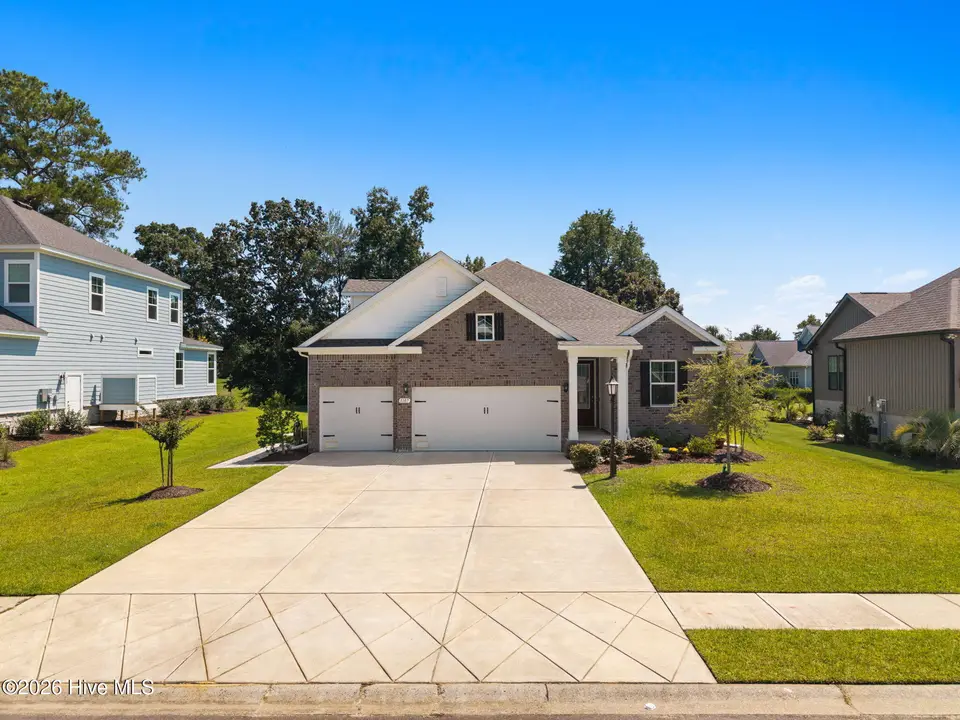 1107 Treyburn Court NW, Calabash, NC 28467 — 4-bedroom home in Brunswick Plantation, Calabash, NC, photo 1 of 60