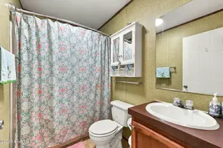 238 Lucille Lewis Drive, Marshallberg, NC 28553 – photo 22: Guest Bathroom