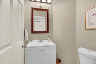 804 Oak Creek Place, Wilmington, NC 28405 — 4-bedroom home in Landfall, Wilmington, NC, photo 17 of 60: 017_img_3446_781