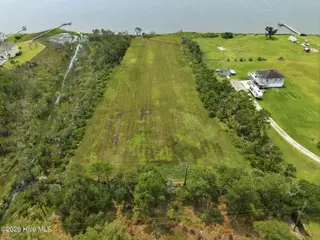 000 Josephine Lane, Beaufort, NC 28516 – photo 10: 3-web-or-mls-DJI_20260716122630_0263_D_e